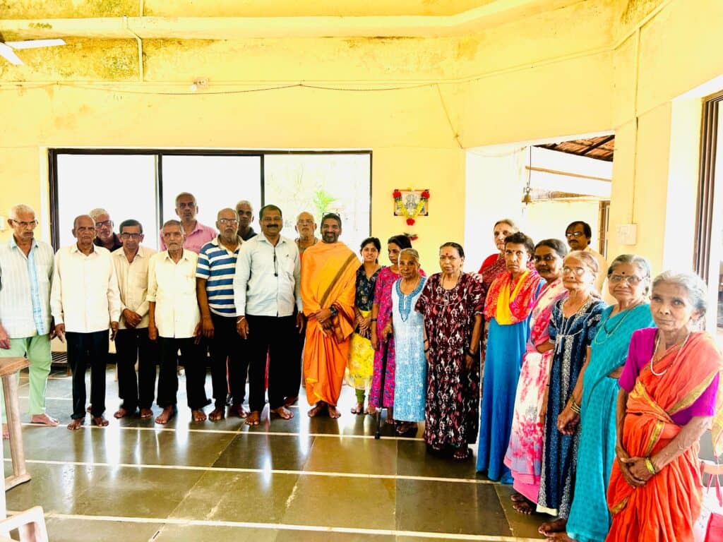 मातोश्री वृद्धाश्रम येथे श्री स्वामी समर्थ प्रकट दिना निमित्त अन्नदान सेवा. ३१_०३_२०२५